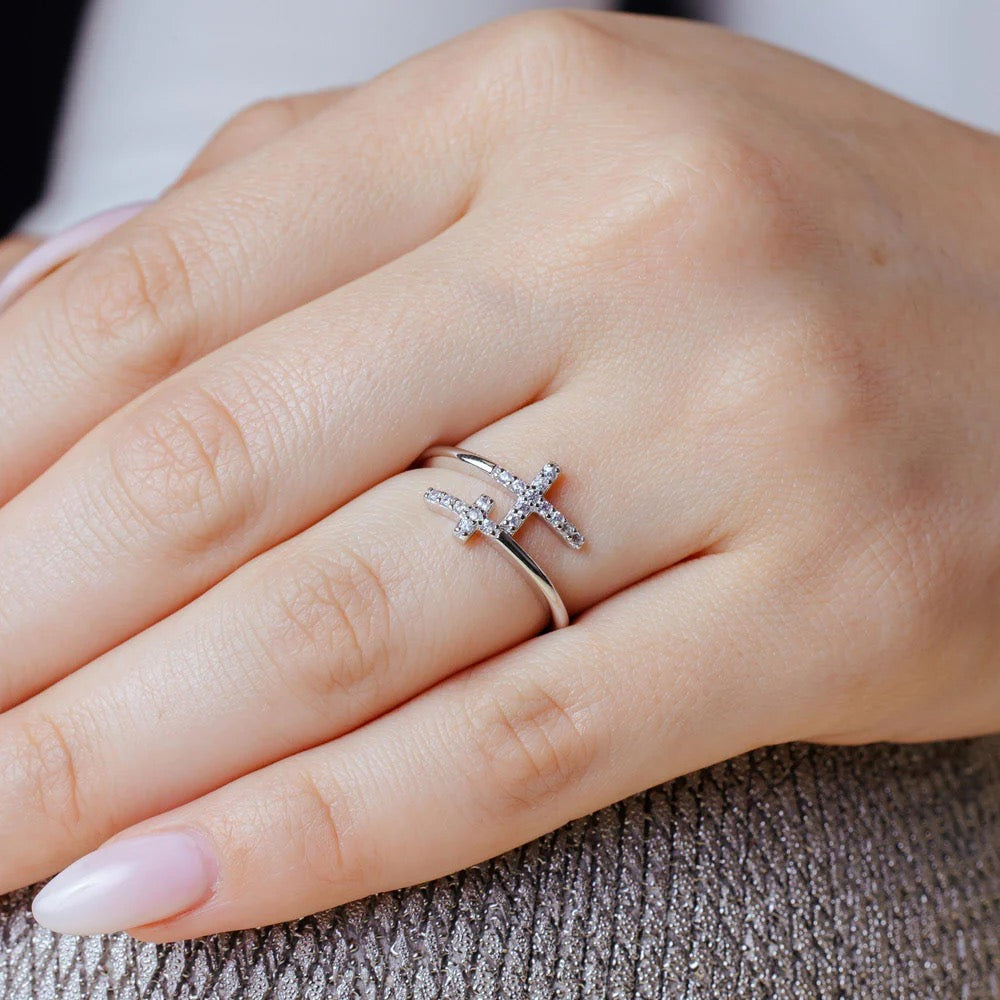 Double CZ Cross Ring